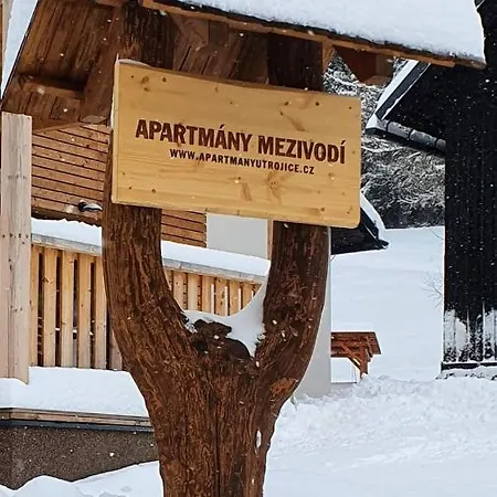 Aparthotel Mezivodi