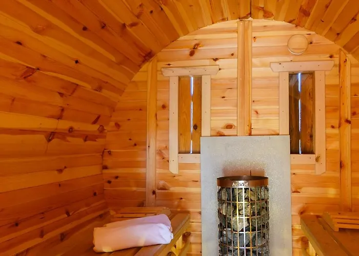 Aparthotel Mezivodí 3*