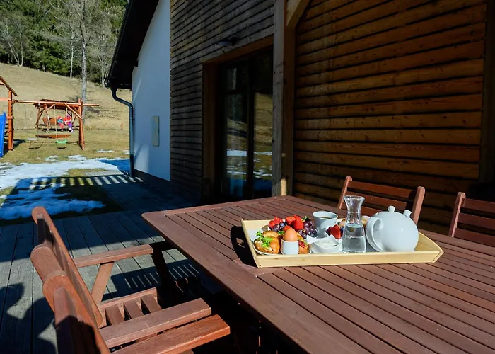 Aparthotel Mezivodí 3*